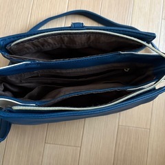 ショルダーバッグの画像
