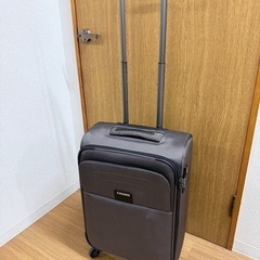 スーツケースの画像