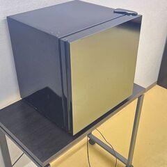 引き取り限定！！  アイリスプラザ 冷蔵庫 42L 小型 ミラー調 ブラック PRC-B041DM-B
