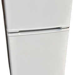 24年製COMFEE冷蔵庫90L