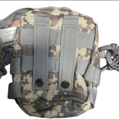 🎒新品！BEN DAVIS ミニショルダーバッグ 迷彩の画像