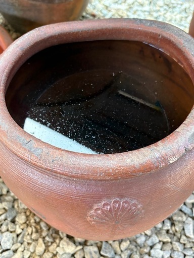 備前焼、水甕 (徳田) 西大寺の家庭用品《ガーデニング》の中古