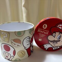 USJ　マリオのお菓子　筒型可愛い入れ物