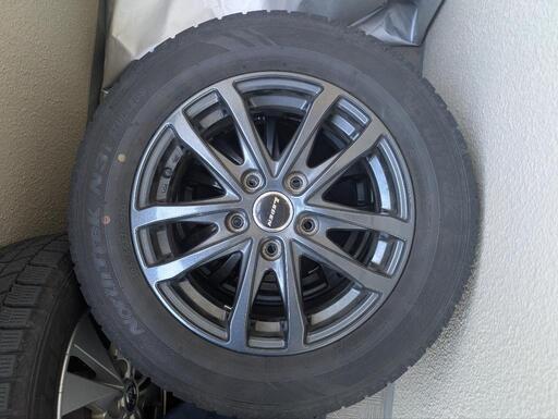 値下げしました　ボクシー　スタッドレスタイヤセット4本＋ナット