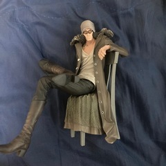 ②ワンピース　クザン　椅子フィギュア　片腕無し