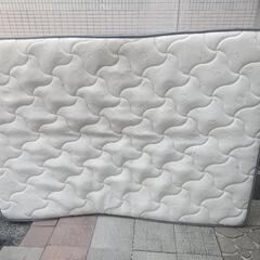 無料 ダブルサイズ マットレス