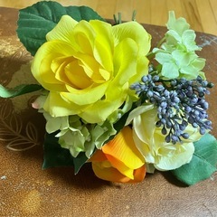 カラフル造花ブーケの画像
