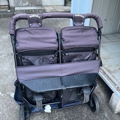 双子用ベビーカー横型の画像