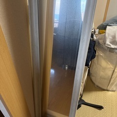 値下げ！　全身 鏡 姿見 天然木 スタンドミラー  ホワイト 全身ミラー 全身 34×151cm 大判 立て掛け 鏡 ウッドフレーム ミラー  木製の画像