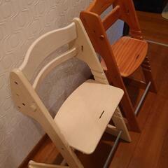Combi　ベビーチェア　2脚の画像