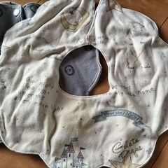 スタイ４枚とオマケ１枚の画像
