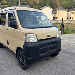 珍しい車　中々入ってこない