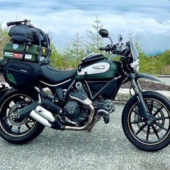 バイク　Ducati  スクランブラー　フルスロットルの画像