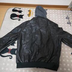 🌺値下げ🌺フード付き革調のジャンバーの画像