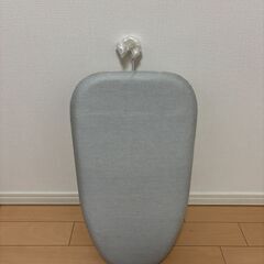 【値下げ】ニトリスチームアイロン＋アイロン台セットの画像