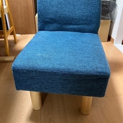 チェア（写真は1点ですが2点あります）の画像