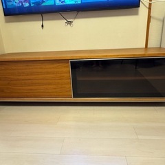 モーダエンカーサのテレビ台