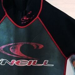 ◆取引条件有り◆ O'NEILLフルウエットスーツ2ｍｍ／3mm（身長166cmメンズ着用）の画像