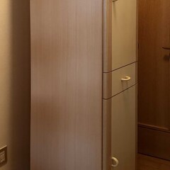 細長い隙間家具ボックス