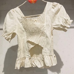 140 トップス　女の子　フリル　 白の画像
