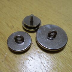 東北高校　校章バッチ　大ボタン　小ボタン　３点セットの画像