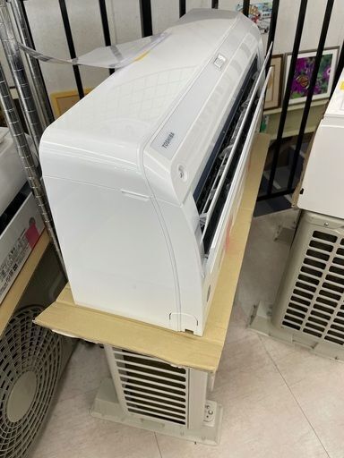 2.2KW冷暖エアコン 2022年製 東芝 44,000円（48,400円税込）RAS