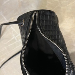 黒ミニバッグの画像