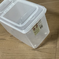 引き取り早い方優先　米びつ　無料です