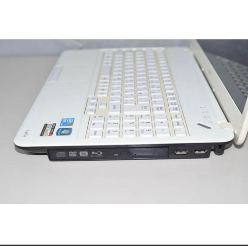 15.6型ワイドノートパソコン
