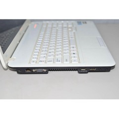 15.6型ワイドノートパソコンの画像