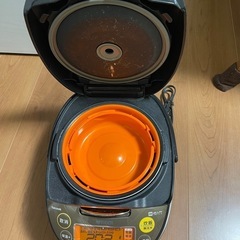 炊飯器の画像