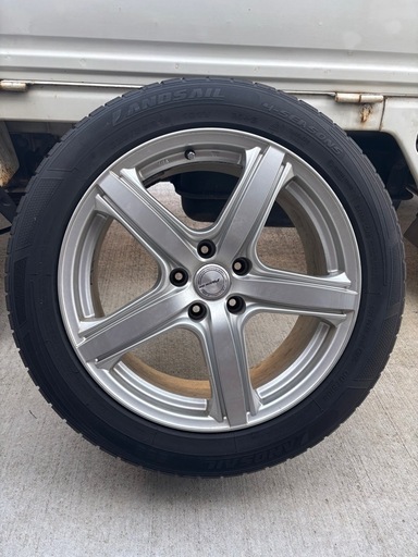 オールシーズンタイヤ　溝十分