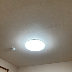 【決まりました】
リモコン付き　LED照明器具の画像