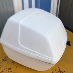 リアボックス