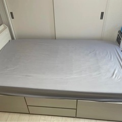 ベットとマットレス　セットで出品　