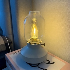ikea テーブルランプ　テールナビー