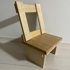 木の椅子　ハンドメイドの画像