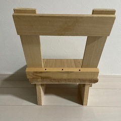 木の椅子　ハンドメイドの画像