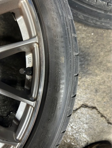 ホイール　レイズ　ホムラ　20インチ　8.5j 245/35 ＺＡ20
　