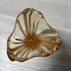 【埼玉】岩田硝子　花器　花瓶　アンバー色　気泡の画像