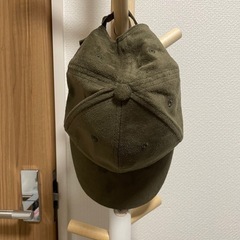 カーキのキャップの画像