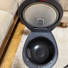 【美品⠀】アイリスオーヤマ 5.5合 炊飯器の画像