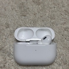 AirPodsPro第2世代  ケースと右耳