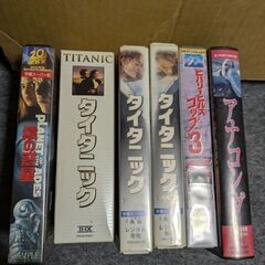 映画ビデオテープ28本の画像