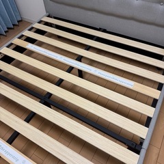 ZINUS ジヌス ダブル ベッドフレームの画像