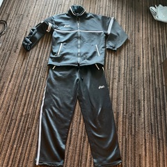 アシックスジャージ　上下セット