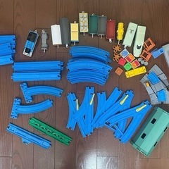 プラレール　まとめ売り　トーマス　貨車セット　新幹線　レール