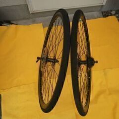クロスバイク車輪①