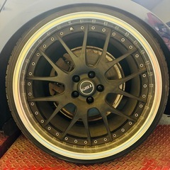 アウディ A5 2014年式 8T 紺色 TWSホイール 20インチ ローダウン車両の画像