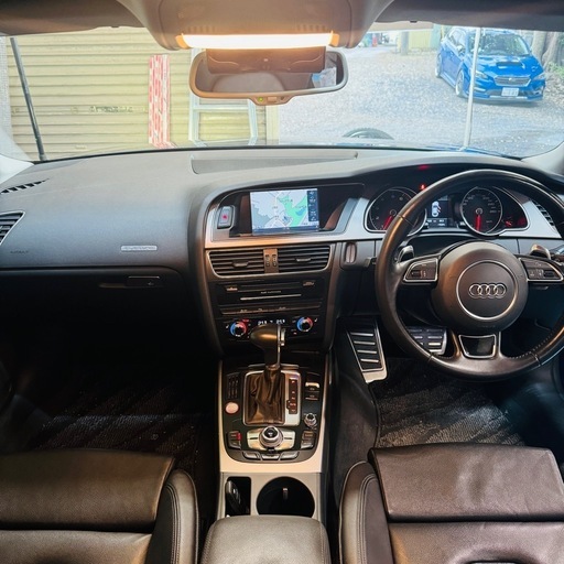 アウディ A5 2014年式 8T 紺色 TWSホイール 20インチ ローダウン車両  